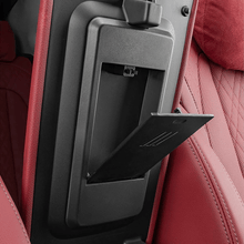 Load image into Gallery viewer, Facheinsatz für obere Armlehne – geeignet für BMW 3er &amp; 4er G - Serie (2020–2024) - CarWorlds GmbH